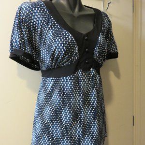 STUDIO 1940 TOP/ SIZE 22/24  /  KRINKLY POLYESTER